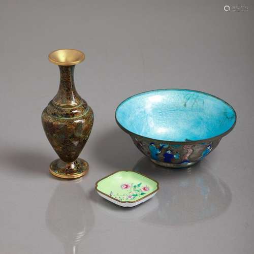 BOWL, VASE AND SAUCER