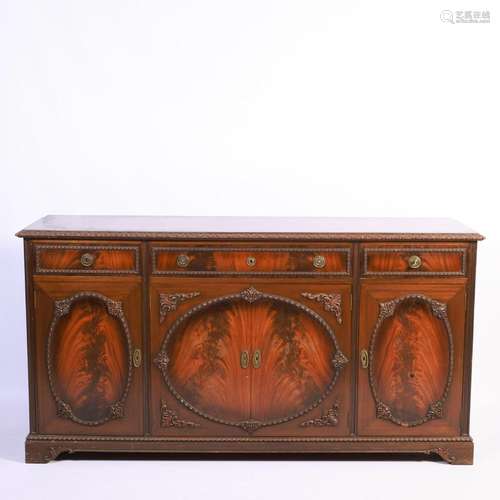 SIDEBOARD