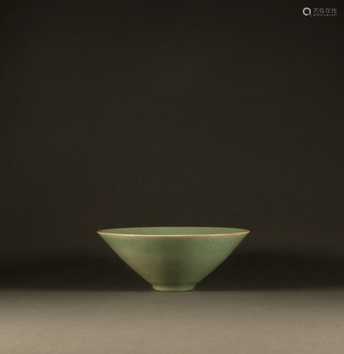 Song Dynasty - Celadon bowl