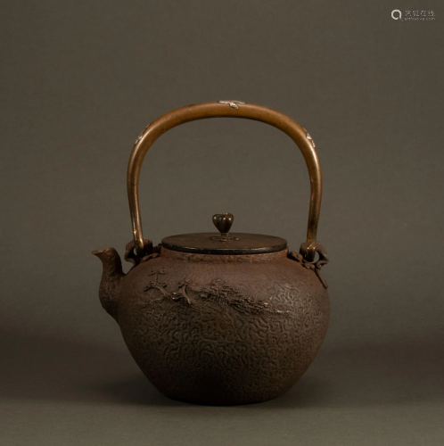 Qing Dynasty - Iron pot inlaid