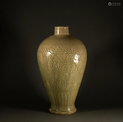 Song Dynasty - Longquan flower vase