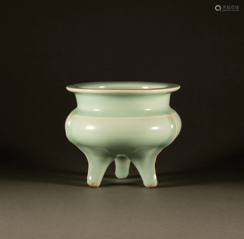 Ming Dynasty - Porcelain incense burner