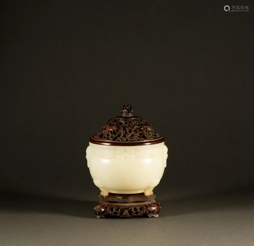 Qing Dynasty - Hetian Jade incense burner with beast ear