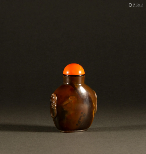 Qing Dynasty - agate snuff bottle