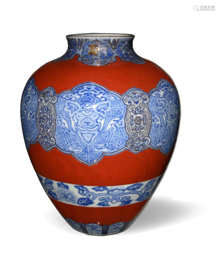 Japanese Fukagawa Vase, 20th Century