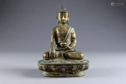 Bouddha assis en padmasana.