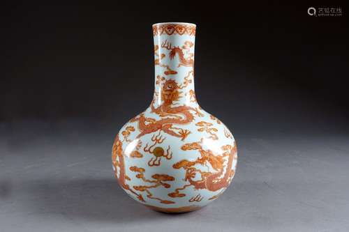 Vase Tianqiuping.