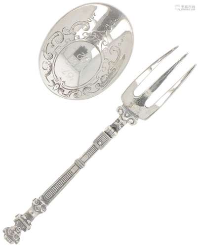 Travel cutlery silver.