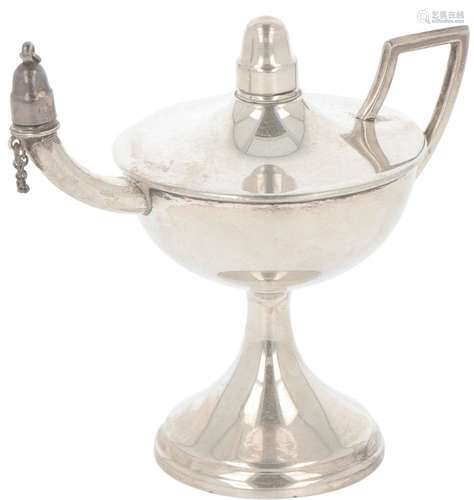 Miniature oil lamp silver.