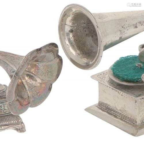 (2) piece lot miniature gramophones silver.