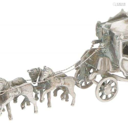 Miniature royal carriage with 6 horses, silver.