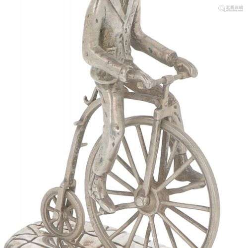 Miniature velocipede silver.