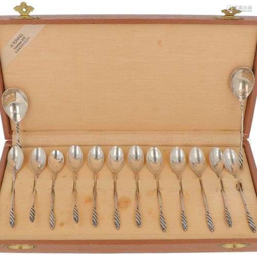 (14) piece set teaspoons with sugar scoop and silver tea thu...