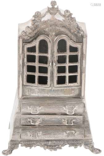 Miniature cabinet silver.