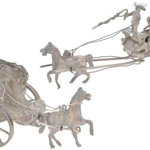 (2) piece lot of miniature horse and carriage silver.