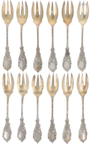 (12) piece set of strudel forks silver.