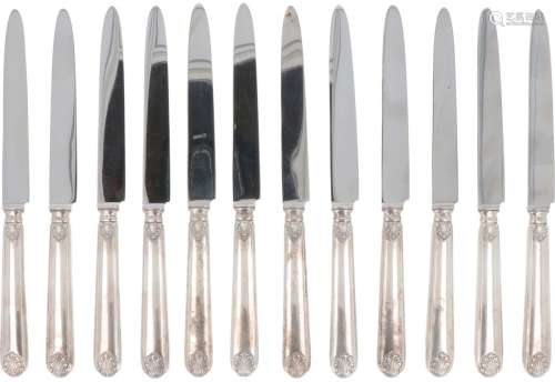 (12) piece set of knives silver.