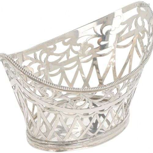 Bonbon basket silver.