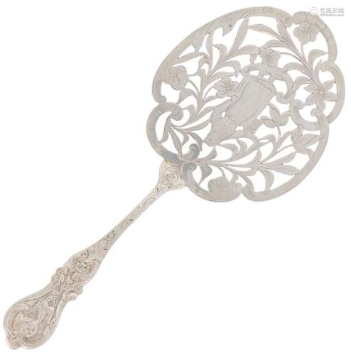 Pastry scoop silver.