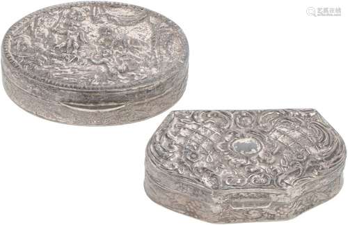 (2) piece lot of peppermint boxes in silver.