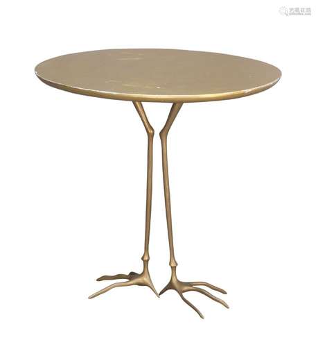 D'après Meret Oppenheim, une table 