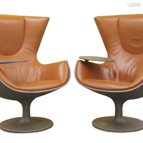 Philippe Starck (français né en 1949), une paire de fauteuil...