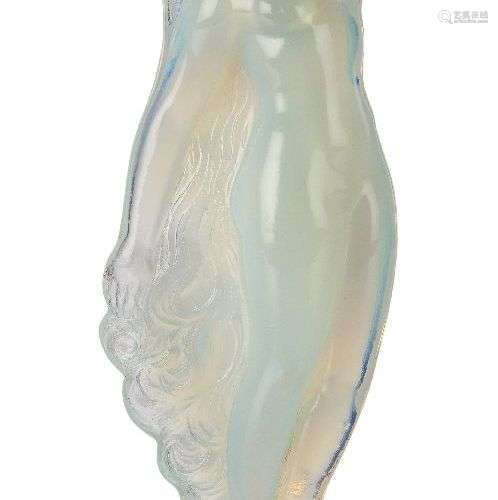 Sabino (français), une figurine en verre opalescent 'Reveil'...