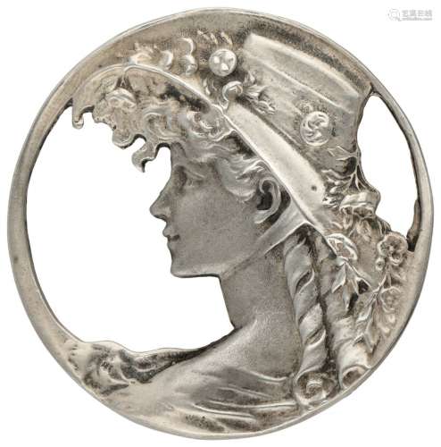 Silver Art Nouveau pendant / brooch with a Victorian lady - ...