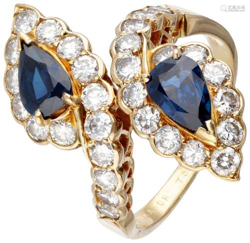 18K. Yellow gold Van Cleef & Arpels ring set with approx. 1....