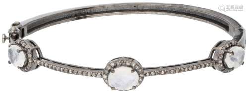 Silver bangle bracelet set with approx. 2.94 ct. moonstone a...