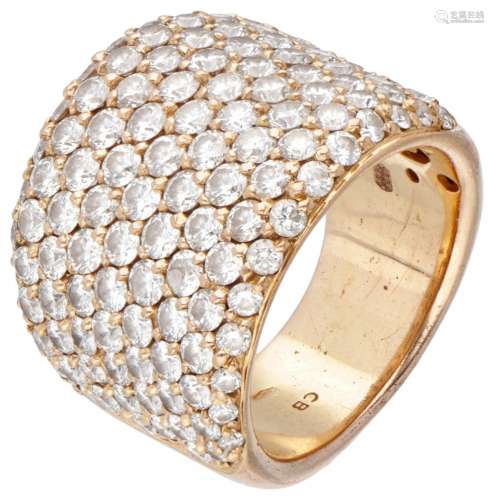 18K. Rose gold pave ring with openwork inside and set with a...