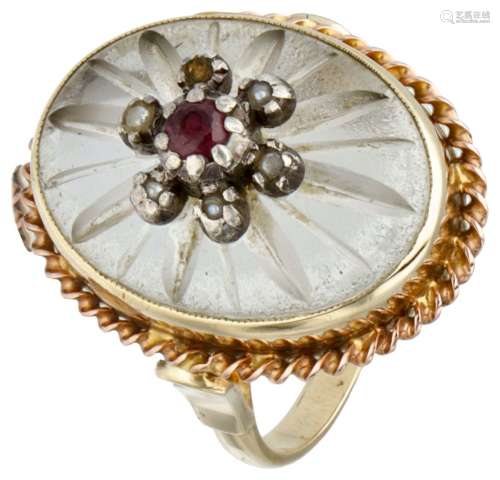 14K. Yellow gold vintage ring set with natural ruby and seed...