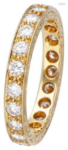 18K. Yellow gold alliance ring set with approx. 1.05 ct. dia...