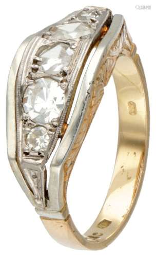 18K. Yellow gold retro ring set with approx. 0.68 ct. diamon...
