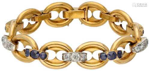 18K. Yellow gold link bracelet set with approx. 2.30 ct. dia...