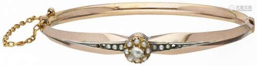 14K. Rose gold antique bangle bracelet set with diamond and ...