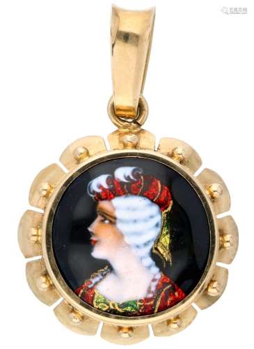 14K. Yellow gold pendant with portrait in Email d'Art.