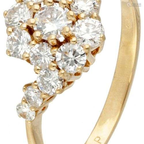 18K. Yellow gold ring set with approx. 1.10 ct. diamond.