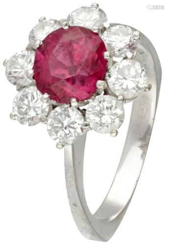 14K. White gold rosette ring set with approx. 1.20 ct. diamo...