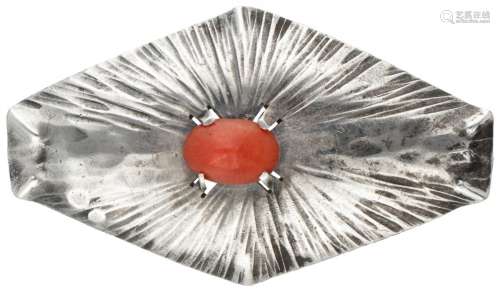 Silver Amsterdam School Art Deco brooch set with red coral -...