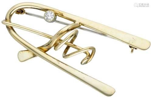 18K. Yellow gold design brooch set with approx. 0.08 ct. dia...
