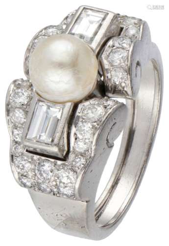 Pt 900 Platinum Art Deco tank ring set with approx. 1.06 ct....