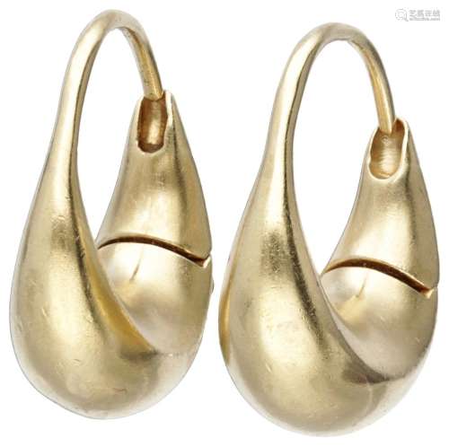 18K. Yellow gold Pomellato Italian design earrings.