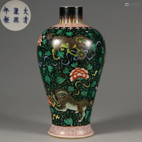 A Famille Verte Vase Meiping Qing Dynasty