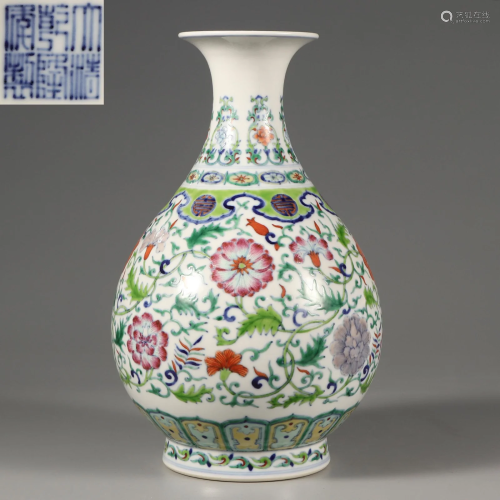 A Docou Vase Yuhuchunping Qing Dynasty