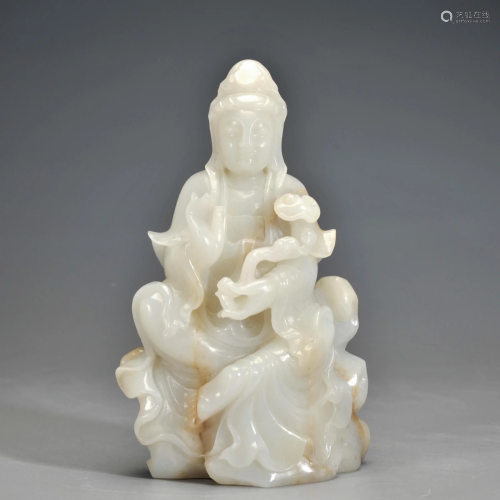 A Carved White Seated Guanyin Qing Dynasty