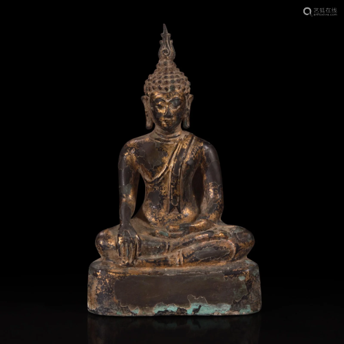 A Thai gilt lacquered bronze seated Buddha 泰