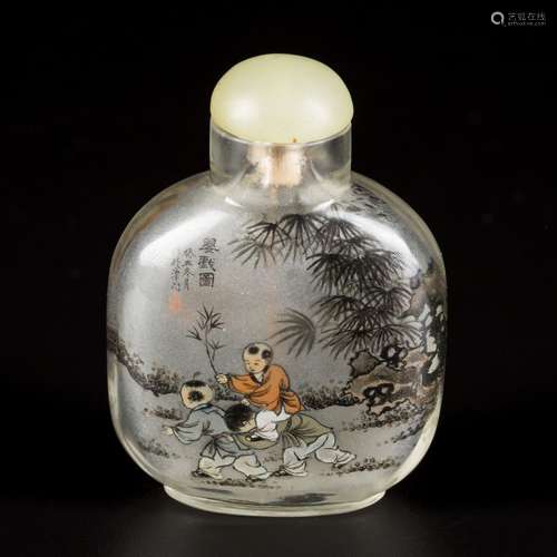 A glass snuff bottle decorated with children, China, 1st hal...