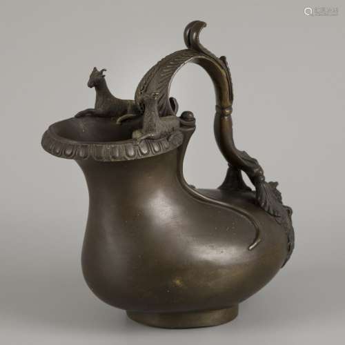 A Grand Tour souvenir bronze Askos jug, after earlier Roman ...