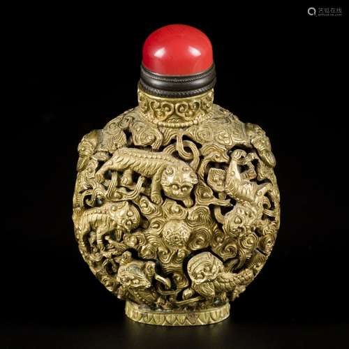 A bronze snuff bottle with movable Qiling decor, China, 19th...